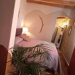 Bed & Breakfast Briciole Di Pietra 3*