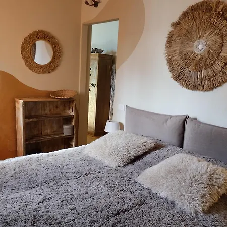 Briciole Di Pietra Bed and Breakfast