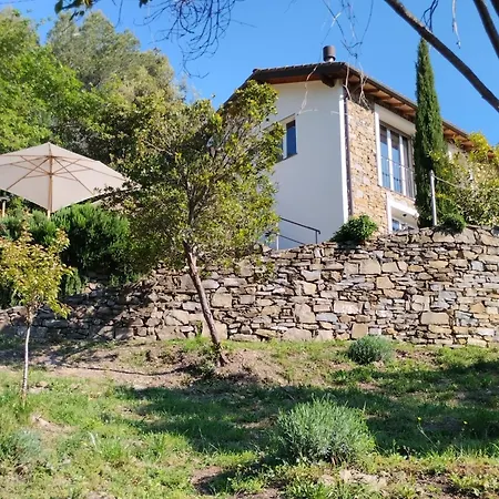 Briciole Di Pietra לינה וארוחת בוקר דולצ'אקווה