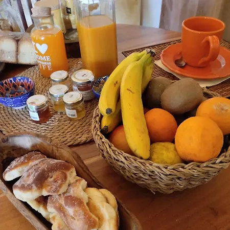 Briciole Di Pietra Bed & Breakfast *