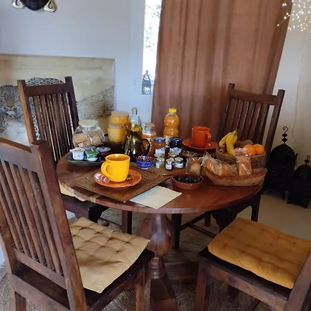 ベッド・アンド・ブレックファスト Briciole Di Pietra 3*