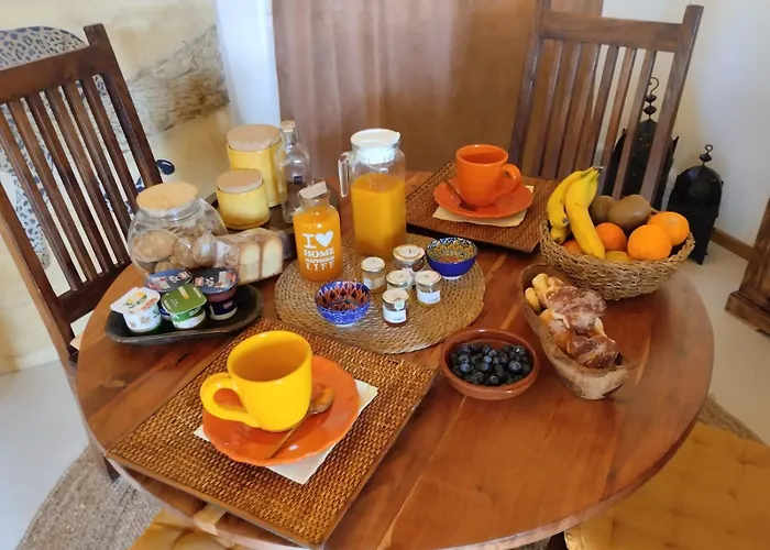 Briciole Di Pietra Bed & Breakfast 3*