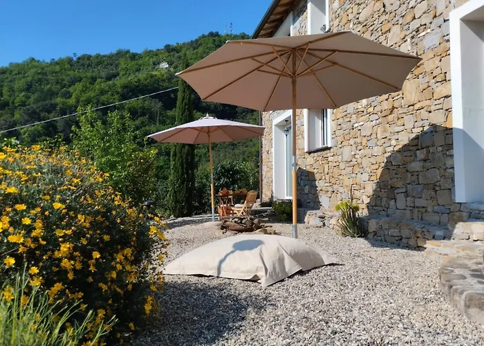 Bed & Breakfast Briciole Di Pietra 3*